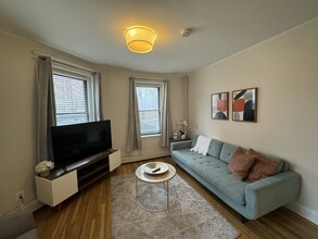 34 East Newton St, Unit 2 in Boston, MA - Building Photo - Building Photo