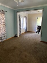 6022 Dubose St in Wallis, TX - Foto de edificio - Building Photo