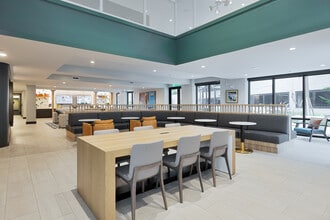 Aperture in Orlando, FL - Foto de edificio - Lobby