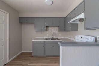 10400 Lower Sacramento Rd in Stockton, CA - Building Photo - Building Photo