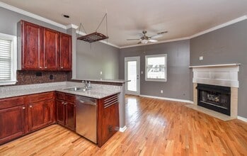 371 Woodward Ave SE in Atlanta, GA - Building Photo - Building Photo