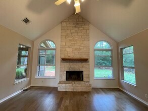 123 Pine View Loop in Bastrop, TX - Building Photo - Building Photo