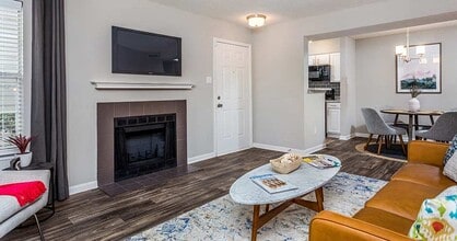 The Gregory North and South Apartment Homes in Cary, NC - Foto de edificio - Building Photo