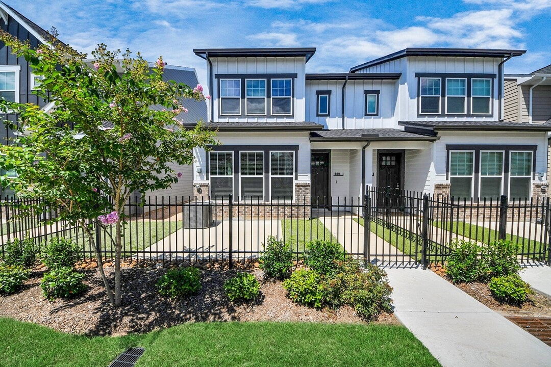 5300 Berkeley Knl Cir in Richmond, TX - Foto de edificio