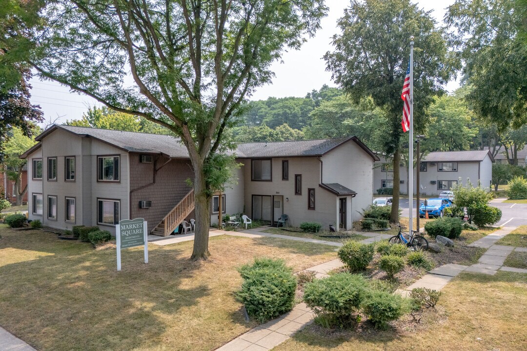 293 Market St in Lockport, NY - Building Photo