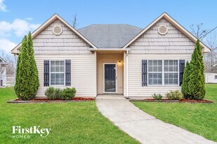 243 Davis Dr in Odenville, AL - Building Photo