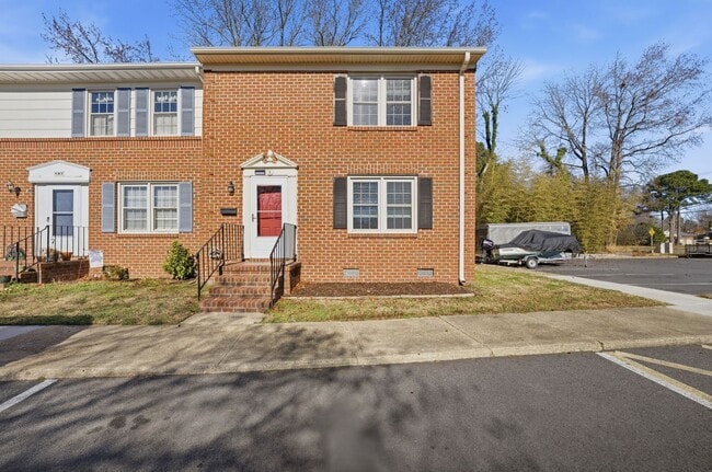 property at 2 Charles Parish Dr