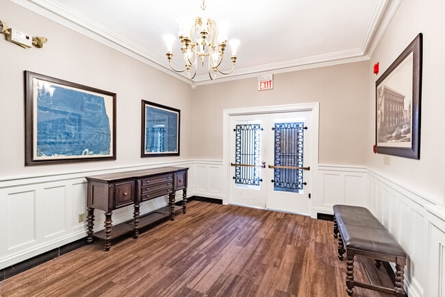 The Clubhouse in St. Paul, MN - Building Photo - Building Photo