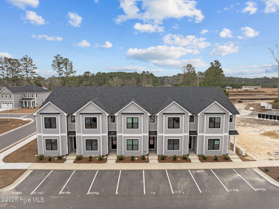 1574 Dusk Cv in Winnabow, NC - Building Photo