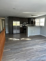 452 Rand St in Camden, NJ - Building Photo