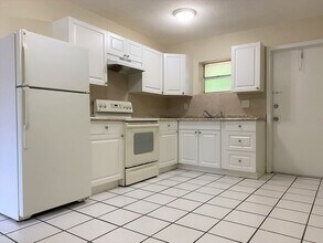 4051 SW 23rd St in West Park, FL - Building Photo - Building Photo
