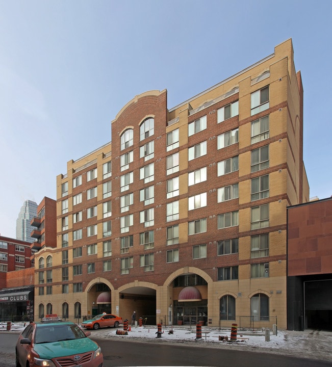 Performing Arts Lodge in Toronto, ON - Building Photo