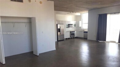 133 NE 2nd Ave, Unit 2013 in Miami, FL - Foto de edificio - Building Photo