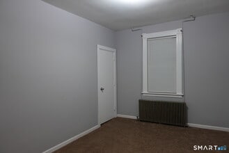 53 Lindsley St in Waterbury, CT - Building Photo - Building Photo