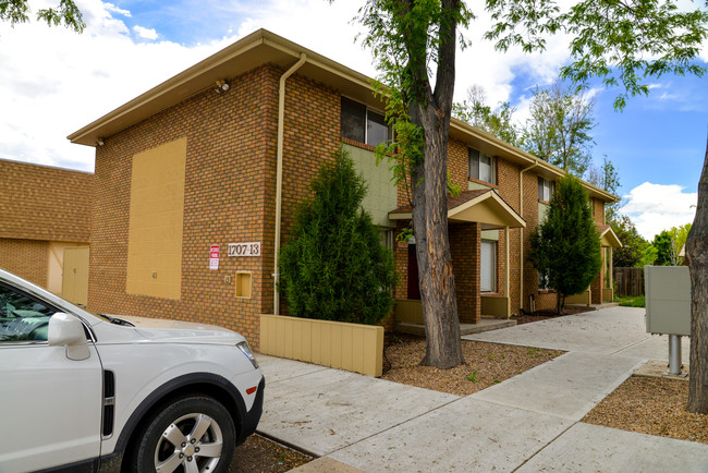 1707-1721 E 16th St in Loveland, CO - Foto de edificio - Building Photo