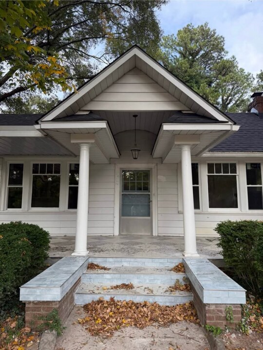 678 Main St in Yanceyville, NC - Foto de edificio