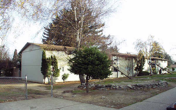 The Bonner Apartments in Gresham, OR - Foto de edificio