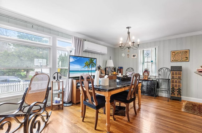 26 Davenport Ave in Westport, CT - Foto de edificio - Building Photo