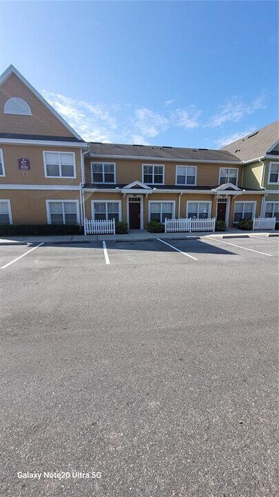 4014 Santa Maria Dr in Kissimmee, FL - Building Photo