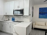 3710 Collins Ave in Miami, FL - Building Photo - Building Photo