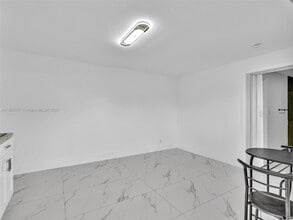 4941 SW 44th Ave in Fort Lauderdale, FL - Building Photo - Building Photo