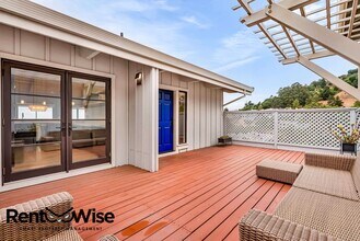 14 Marlin Cove in Oakland, CA - Building Photo - Building Photo