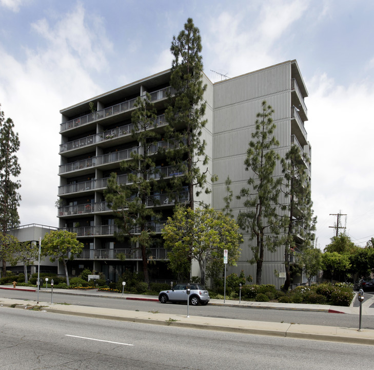 Westside Jewish Center Apartments in Los Angeles, CA - Building Photo