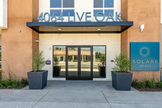 Solare in Arcadia, CA - Foto de edificio - Building Photo