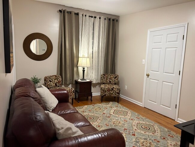277 Snowden Ln, Unit 1