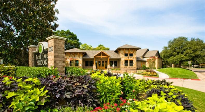 BENT TREE OAKS in Addison, TX - Building Photo