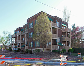 Oread Apartments in Lawrence, KS - Building Photo - Building Photo