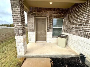 4051 Basil Mdw in Von Ormy, TX - Building Photo - Building Photo