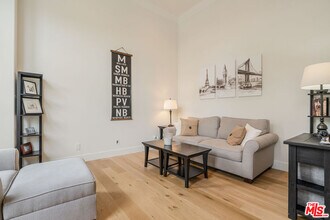 5701 Kiyot Way in Los Angeles, CA - Building Photo - Building Photo