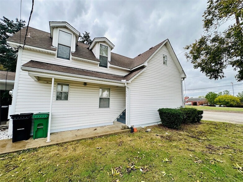 402 S Bryan-Belt Line Rd in Mesquite, TX - Foto de edificio