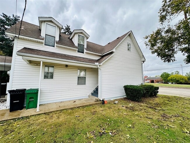 402 S Bryan-Belt Line Rd