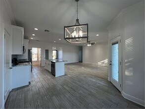 2148 Pirate Dr in Chalmette, LA - Building Photo - Building Photo