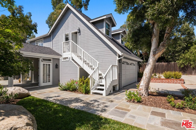 6743 Fernhill Dr in Malibu, CA - Building Photo - Building Photo