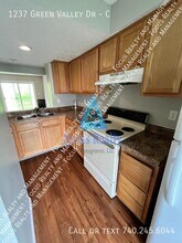 1237 Green Valley Dr in Heath, OH - Building Photo - Building Photo