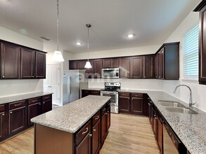 3136 Creek Village Ln in Green Cove Springs, FL - Building Photo - Building Photo