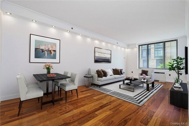 property at 10 City Pl