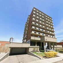 Forest Ave Apartments in Hamilton, ON - Building Photo - Building Photo