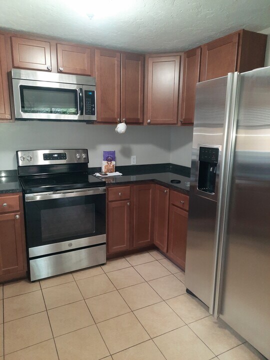 633 Wareham St, Unit 633 Wareham St. Plymouth in Middleboro, MA - Foto de edificio