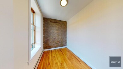 221 St James Pl in Brooklyn, NY - Building Photo - Building Photo