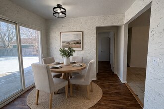 5504 S Independence Ave in Oklahoma City, OK - Building Photo - Building Photo