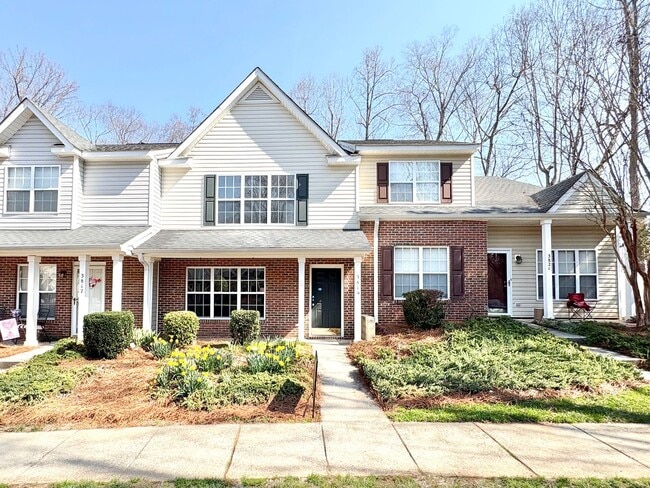 property at 3819 Winborne Ln