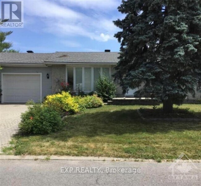 property at 15 Saginaw Crescent