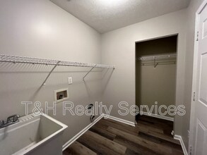 9204 Symphony Way in Indianapolis, IN - Building Photo - Building Photo