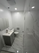 11468 Lindale St in Norwalk, CA - Foto de edificio - Building Photo