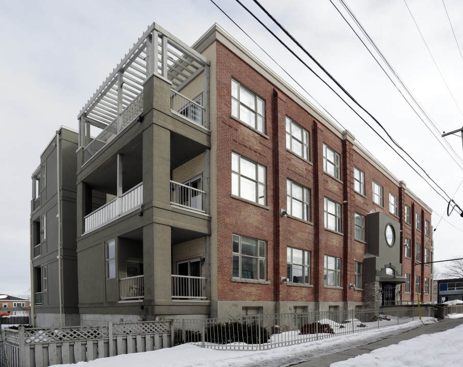 Les Lofts du Montfort in Ottawa, ON - Building Photo