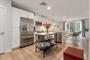 68 Los Angeles St, Unit #202 in Newton, MA - Building Photo
